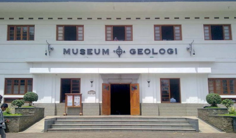 Museum Geologi Bandung
